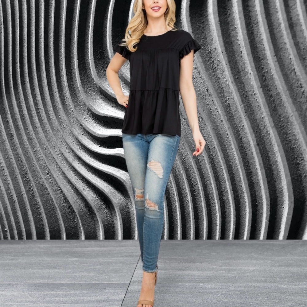 You & Me Tiered Cap Ruffle Sleeve Swing Pullover Knit Top Women’s Plus 1X Black